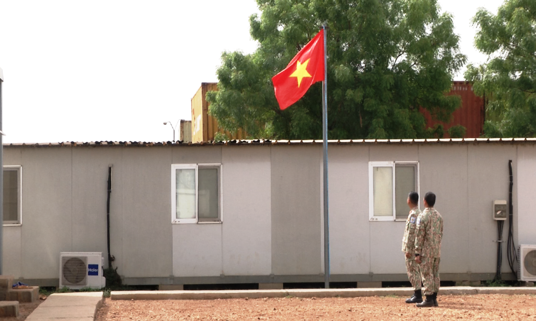 Những ngày đầu của Bệnh viện dã chiến cấp 2 số 3 tại CH Nam Sudan